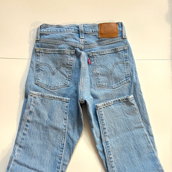 Levi’s Wedgie Straight Fit Women’s Jeans - Picture 4 of 5